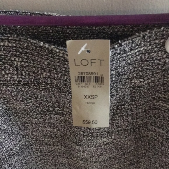 *NWT* LOFT Petite Textured Knit Flippy Skirt - Picture 5 of 6